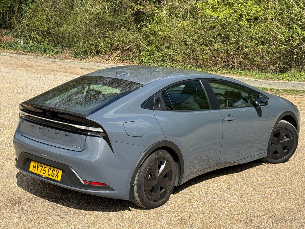 Toyota Prius 2.0 13.6Kwh Design Hatchback Plug-in Hy HY75CGX Grey #5