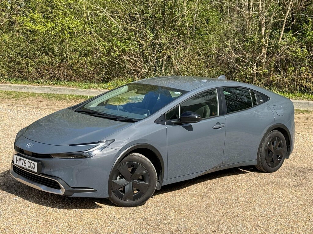 Toyota Prius 2.0 13.6Kwh Design Hatchback Plug-in Hy HY75CGX Grey #4