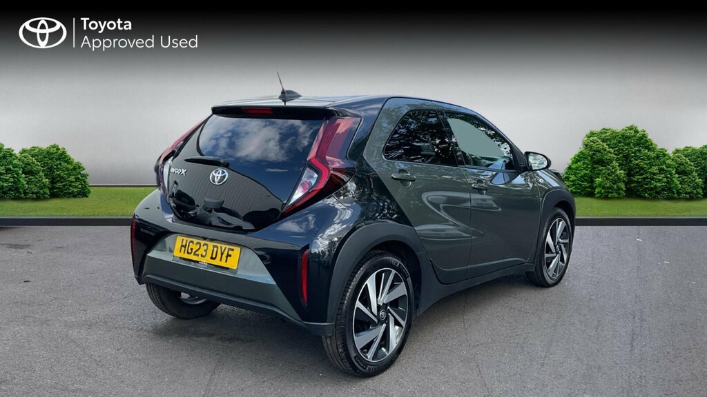 Toyota Aygo X 1.0 Vvt-i Edge X-shift Euro 6 Ss HG23DYF Green #2