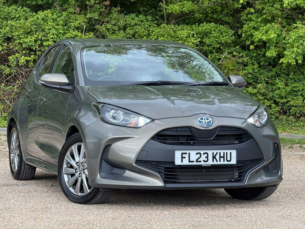 Toyota Yaris 1.5 Vvt-h Icon Hatchback Hybrid E-cvt E Brown