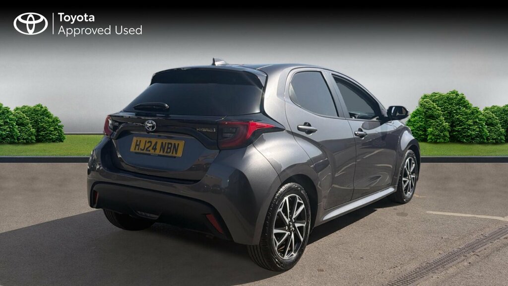 Toyota Yaris 1.5 Vvt-h Design E-cvt Euro 6 Ss HJ24NBN Grey #2