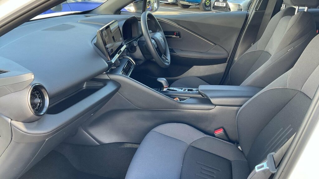 Toyota C-Hr 1.8 Vvt-h Design Cvt Euro 6 Ss HJ75DWU White #5