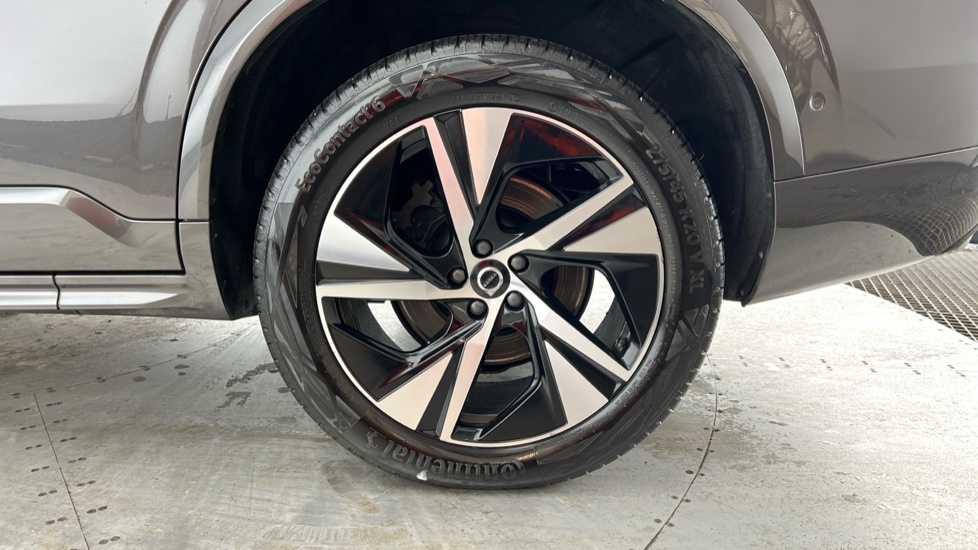 Volvo XC90 Plus, B5 Awd Mild Hybrid, Dark, 7 Seats BK72TPZ Grey #4
