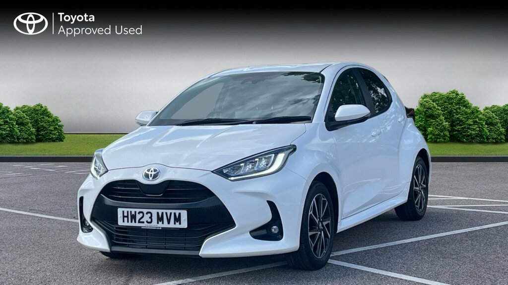Toyota Yaris 1.5 Vvt-h Design Hatchback Hybrid E-cvt HW23MVM White #3