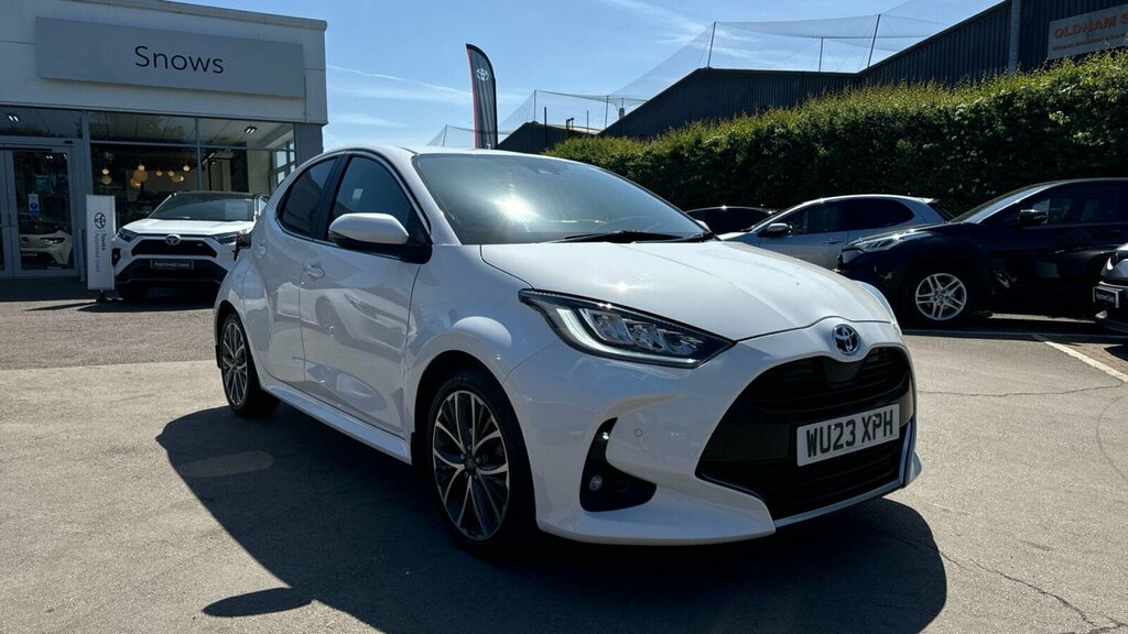 Toyota Yaris 1.5 Vvt-h Excel Hatchback Hybrid E-cvt White