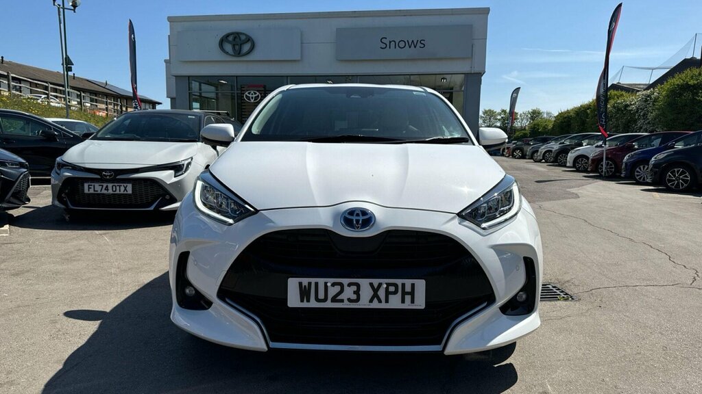 Toyota Yaris 1.5 Vvt-h Excel Hatchback Hybrid E-cvt WU23XPH White #2