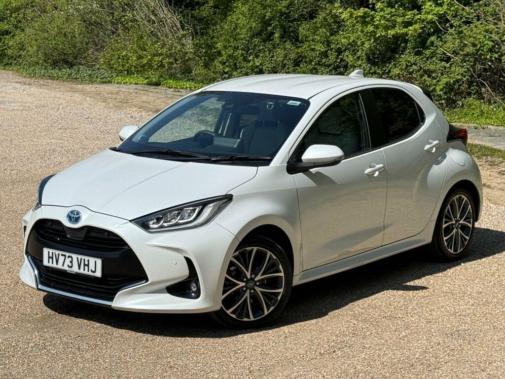 Toyota Yaris 1.5 Vvt-h Excel Hatchback Hybrid E-cvt HV73VHJ White #4