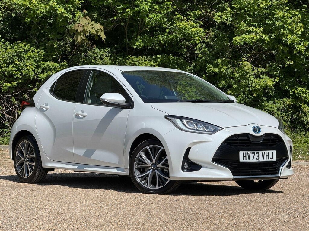 Toyota Yaris 1.5 Vvt-h Excel Hatchback Hybrid E-cvt HV73VHJ White #2