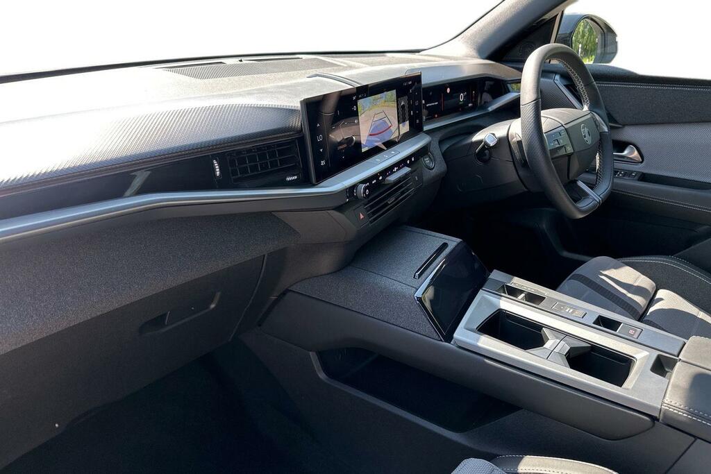 Vauxhall Grandland 73Kwh Gs DV25BKJ Silver #2
