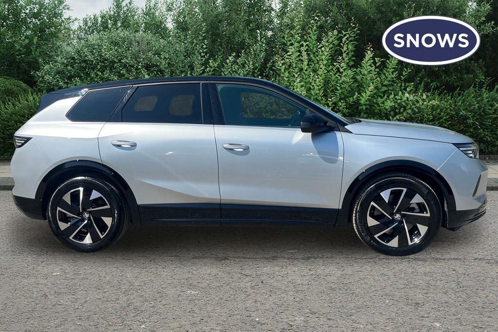 Vauxhall Grandland 73Kwh Gs DV25BKG Grey #3