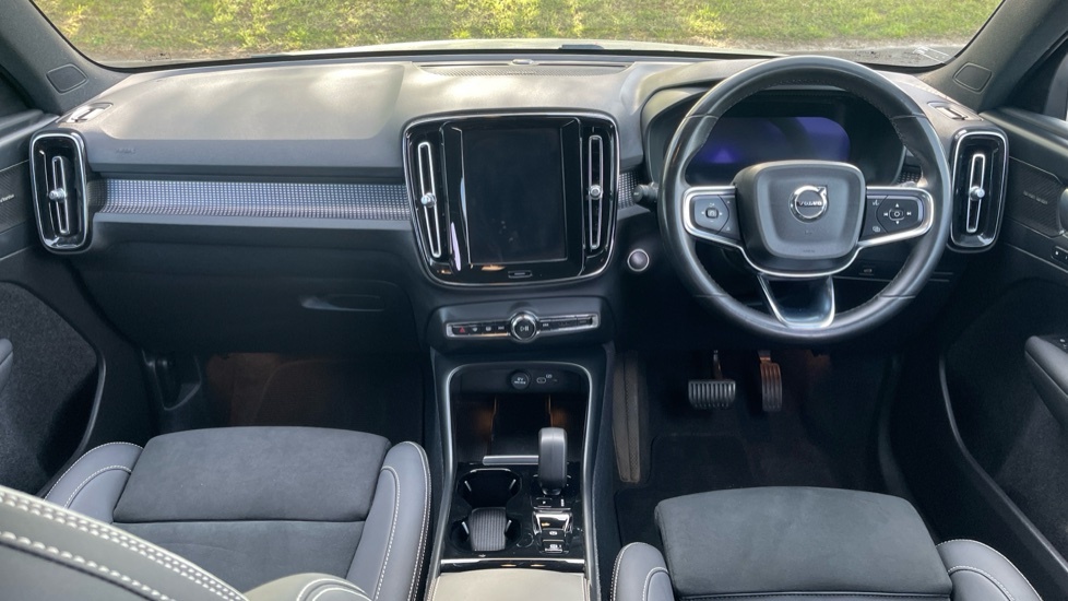 Volvo XC40 Ultimate, B4 Mild Hybrid, Dark GY23HXM Silver #5