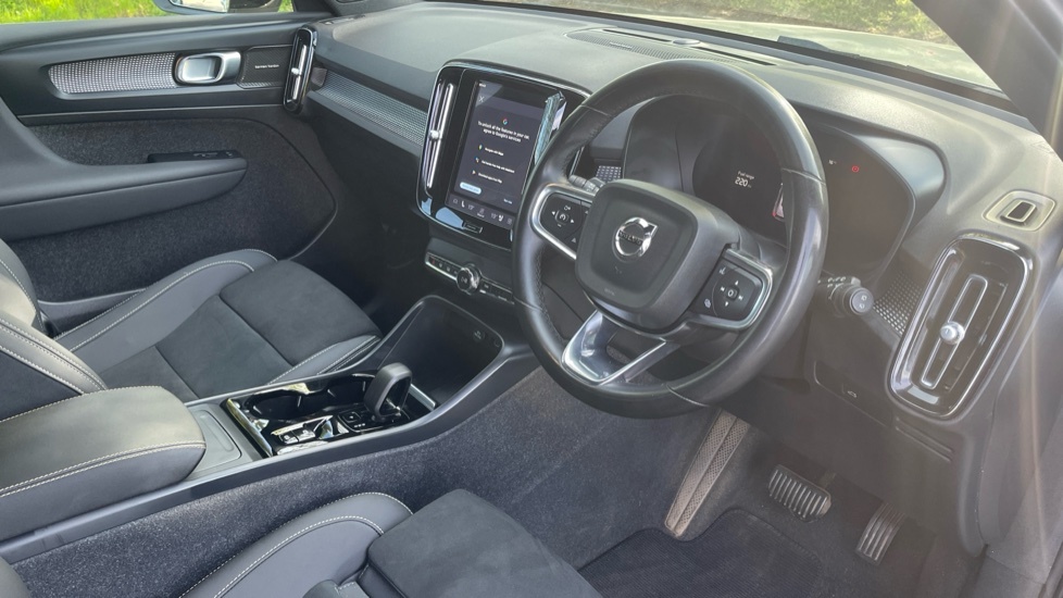 Volvo XC40 Ultimate, B4 Mild Hybrid, Dark GY23HXM Silver #4