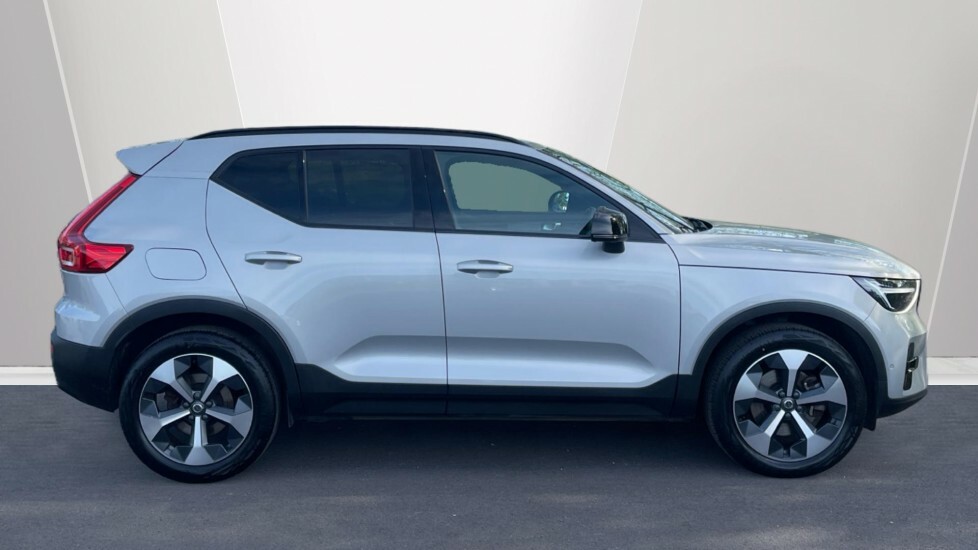 Volvo XC40 Ultimate, B4 Mild Hybrid, Dark GY23HXM Silver #3