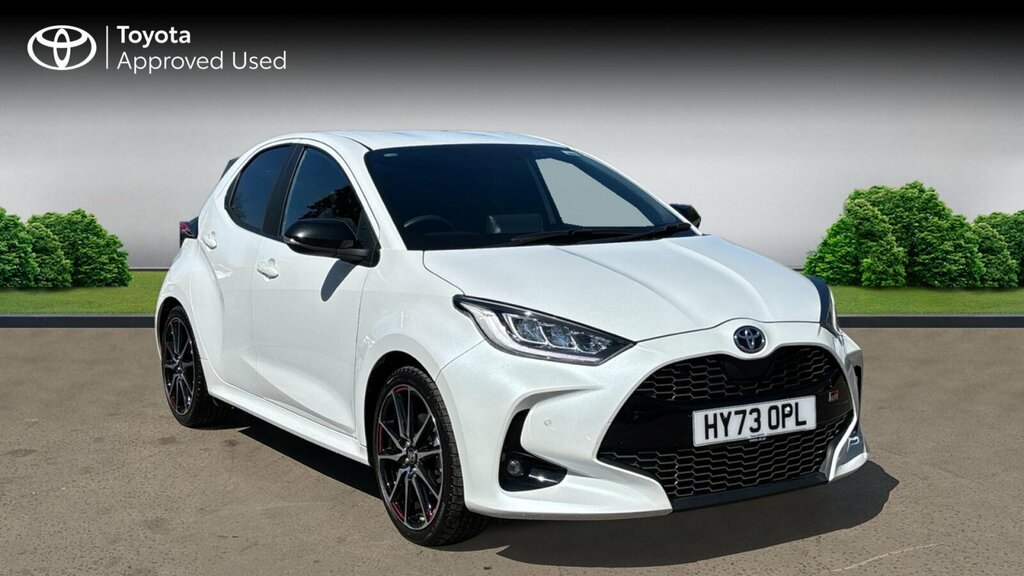 Toyota Yaris 1.5 Vvt-h Gr Sport E-cvt Euro 6 Ss White