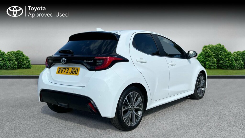 Toyota Yaris 1.5 Vvt-h Excel E-cvt Euro 6 Ss KV73JGO White #3