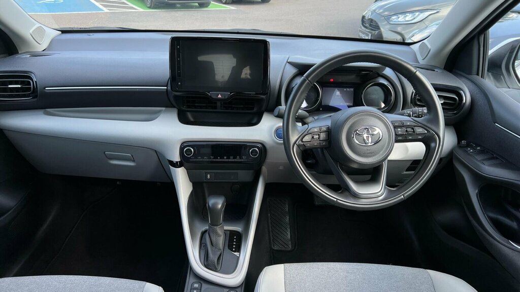 Toyota Yaris 1.5 Vvt-h Excel E-cvt Euro 6 Ss KV73JGO White #6