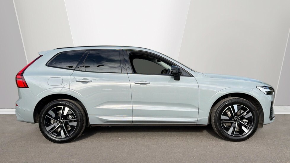 Volvo XC60 Plus, B5 Awd Mild Hybrid, Dark BK75UTE Grey #3