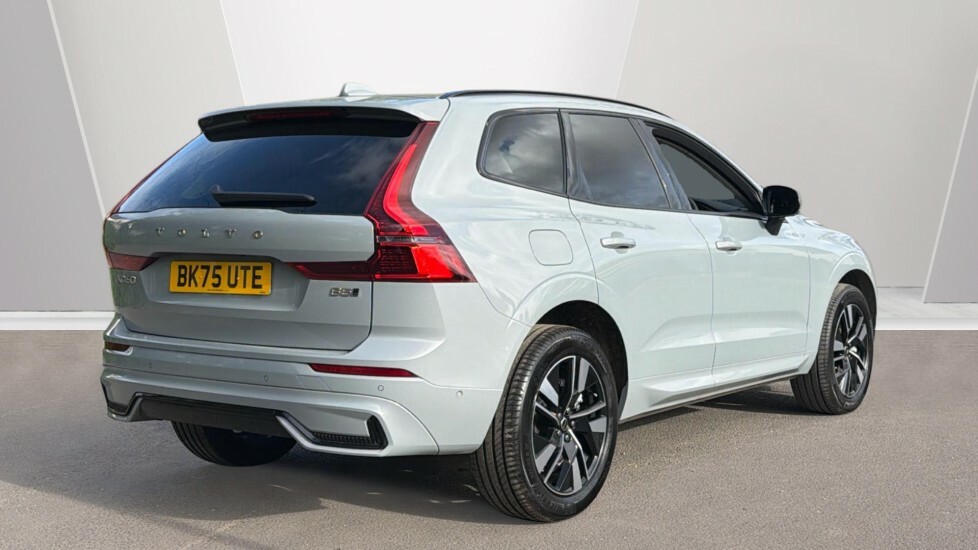 Volvo XC60 Plus, B5 Awd Mild Hybrid, Dark BK75UTE Grey #2