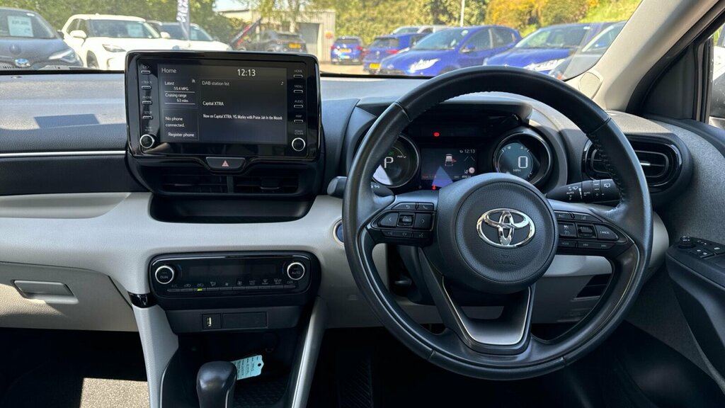Toyota Yaris 1.5 Vvt-h Excel Hatchback Hybrid E-cvt PL70MOF White #6