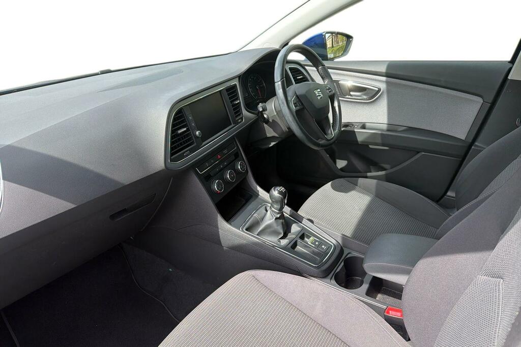 Seat Leon 1.5 Tsi Evo Se Dynamic Ez CX69WDV Blue #2