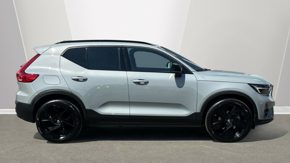 Volvo XC40 Black Edition Plus, B3 Mild Hybrid, MJ75HZC Grey #3