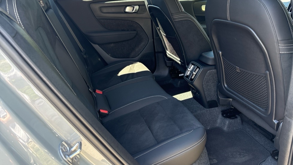 Volvo XC40 Black Edition Plus, B3 Mild Hybrid, MJ75HZC Grey #6