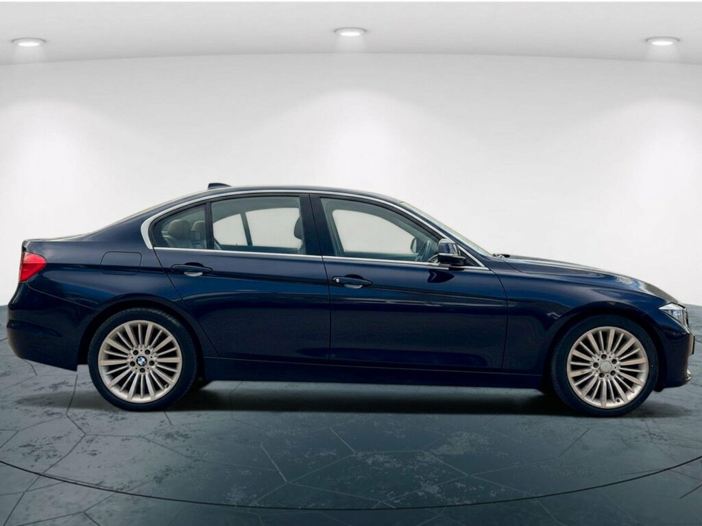 BMW 3 Series 2.0 318D Luxury Euro 5 Ss LG62DVX Blue #2