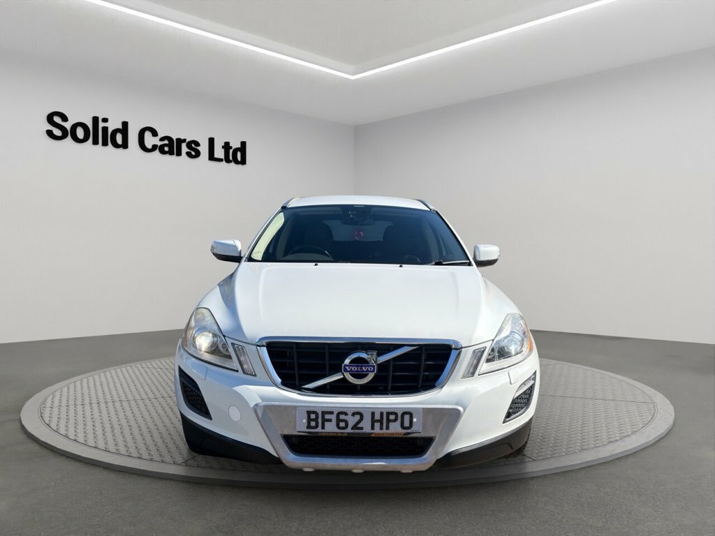 Volvo XC60 Suv BF62HPO White #2