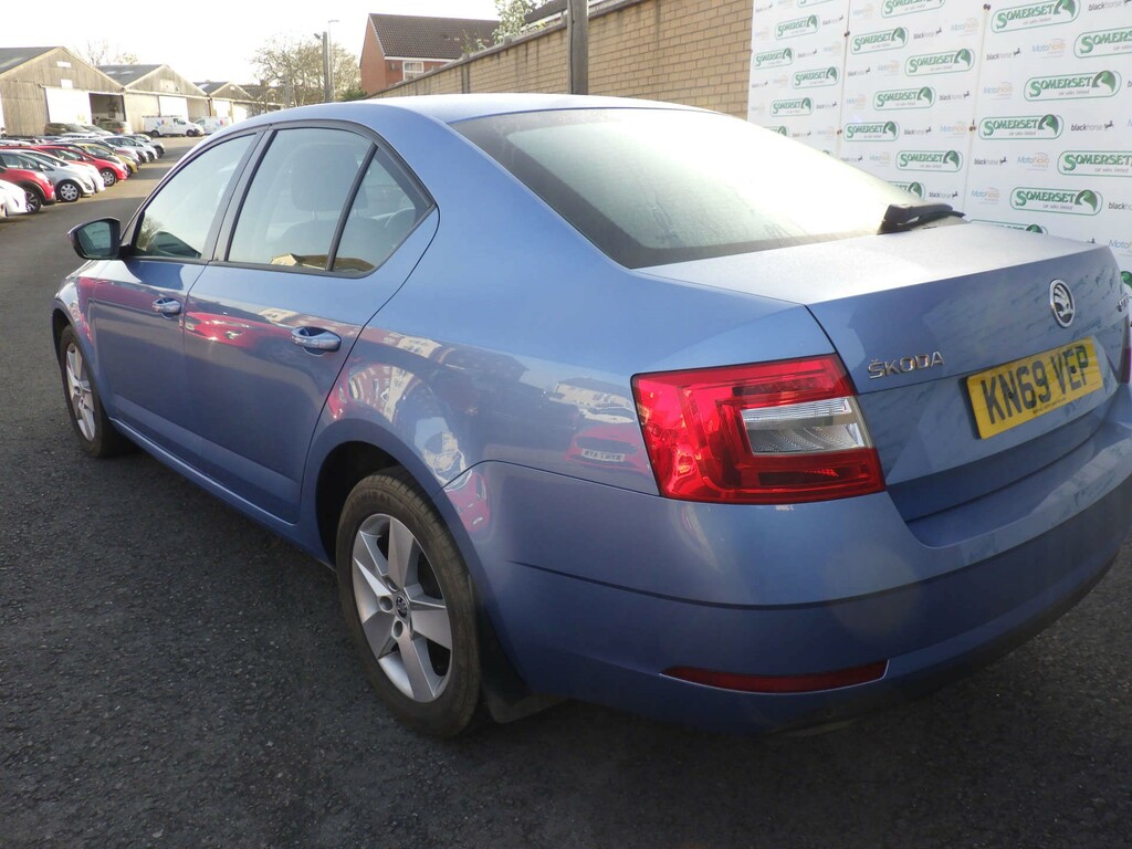 Skoda Octavia Se Tdi KN69VEP #4