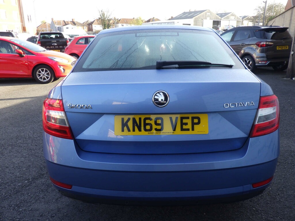Skoda Octavia Se Tdi KN69VEP #5
