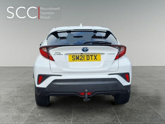 Toyota C-Hr Design 1.8 SM21DTX White #5