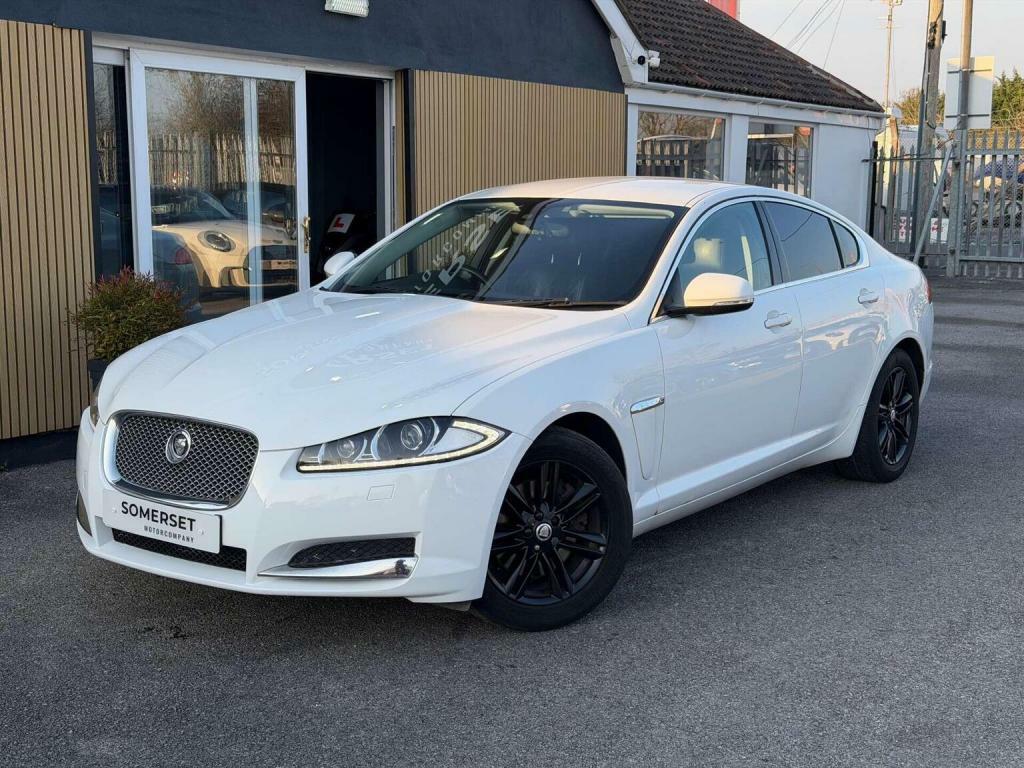 Jaguar XF Saloon 2.2D Luxury Euro 5 Ss 201212 LV12NFN White #3