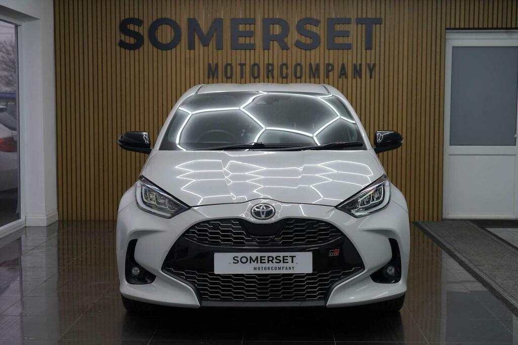 Toyota Yaris Hatchback 1.5 Vvt-h Gr Sport E-cvt Euro 6 Ss WR22XKX Grey #5