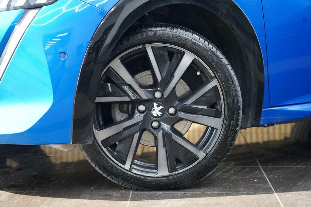 Peugeot 208 Hatchback 1.2 Puretech Gt Premium Euro 6 Ss SY71OWB Blue #2