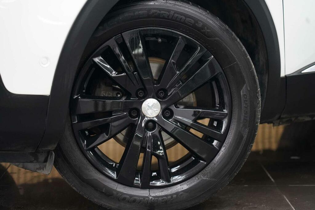Peugeot 3008 Suv 1.2 Puretech Gt Line Euro 6 Ss 201969 MJ69KLU White #2