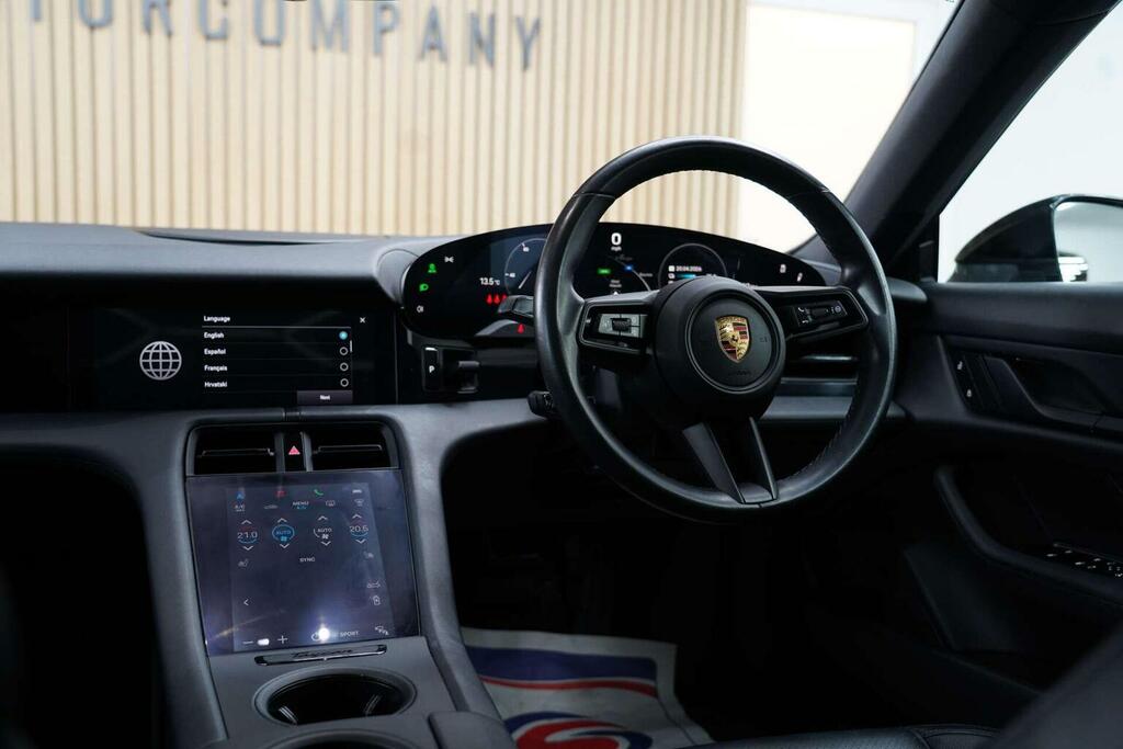 Porsche Taycan Estate Performance Plus 93.4Kwh 4 Cross Turismo Au AK72UER Black #3