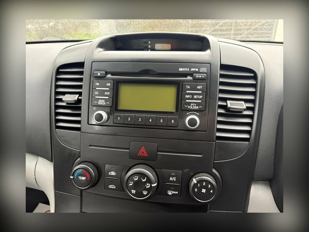 Kia Sedona Crdi Ls Silver #13