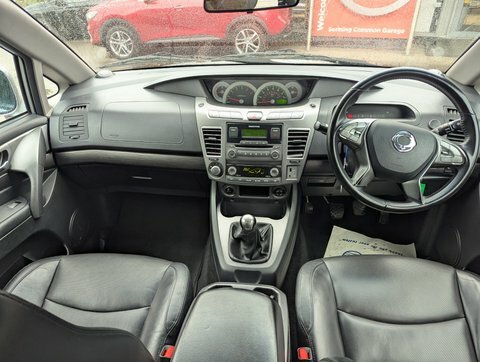 SsangYong Rodius Ex Silver #7