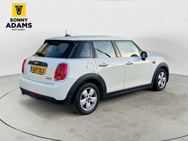 Mini Hatch 1.5 Cooper Hatchback Euro 6 S S GU17DLX White #4