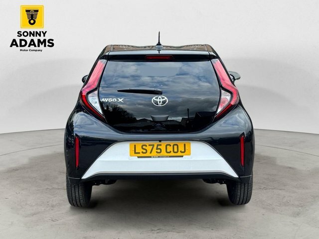 Toyota Aygo X 1.0 Vvt-i Edge Hatchback Euro 6 LS75COJ White #5