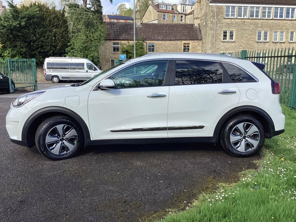 Kia Niro 1.6L 3 FY68YEL White #5