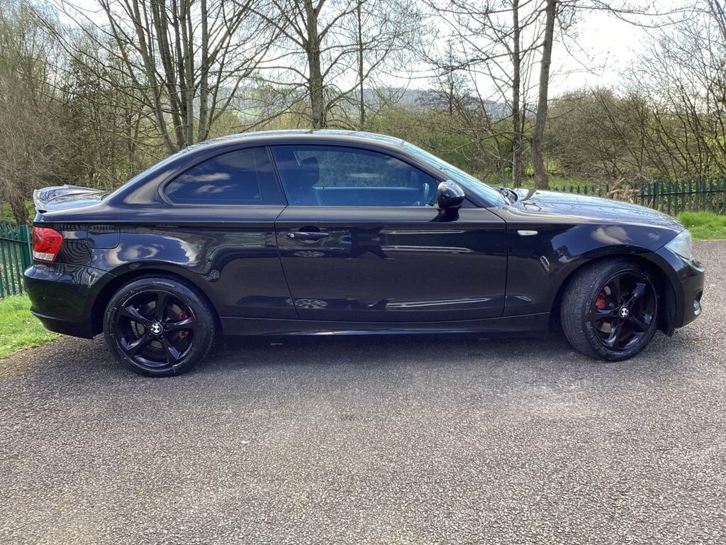 BMW 1 Series 2L Se LM11KYU Black #3