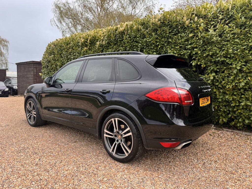 Porsche Cayenne Suv 3.0 H V6 S 201313 LG13ZWH Black #5