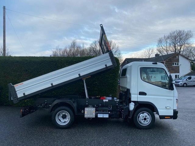 Mitsubishi Fuso Canter 3C13 25 Single White #7
