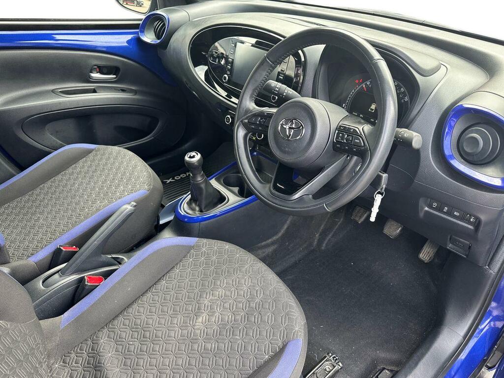 Toyota Aygo X 1.0 Vvt-i Edge HJ22WHP Blue #3