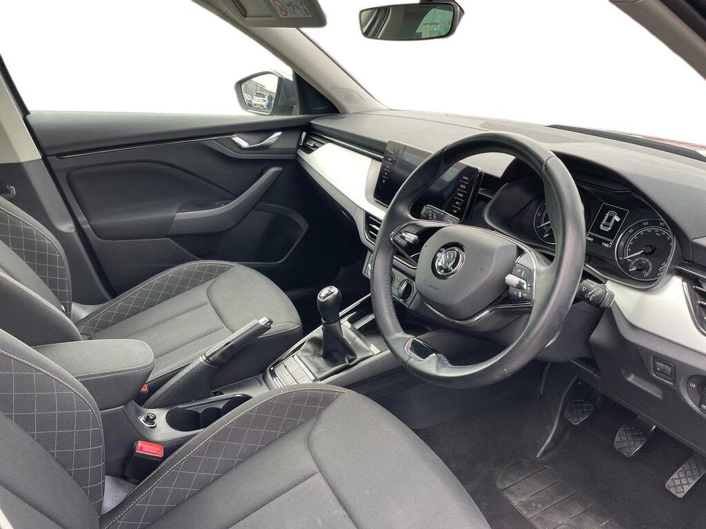 Skoda Kamiq 1.0 Tsi 95 Se Drive HG72ZGH Grey #3