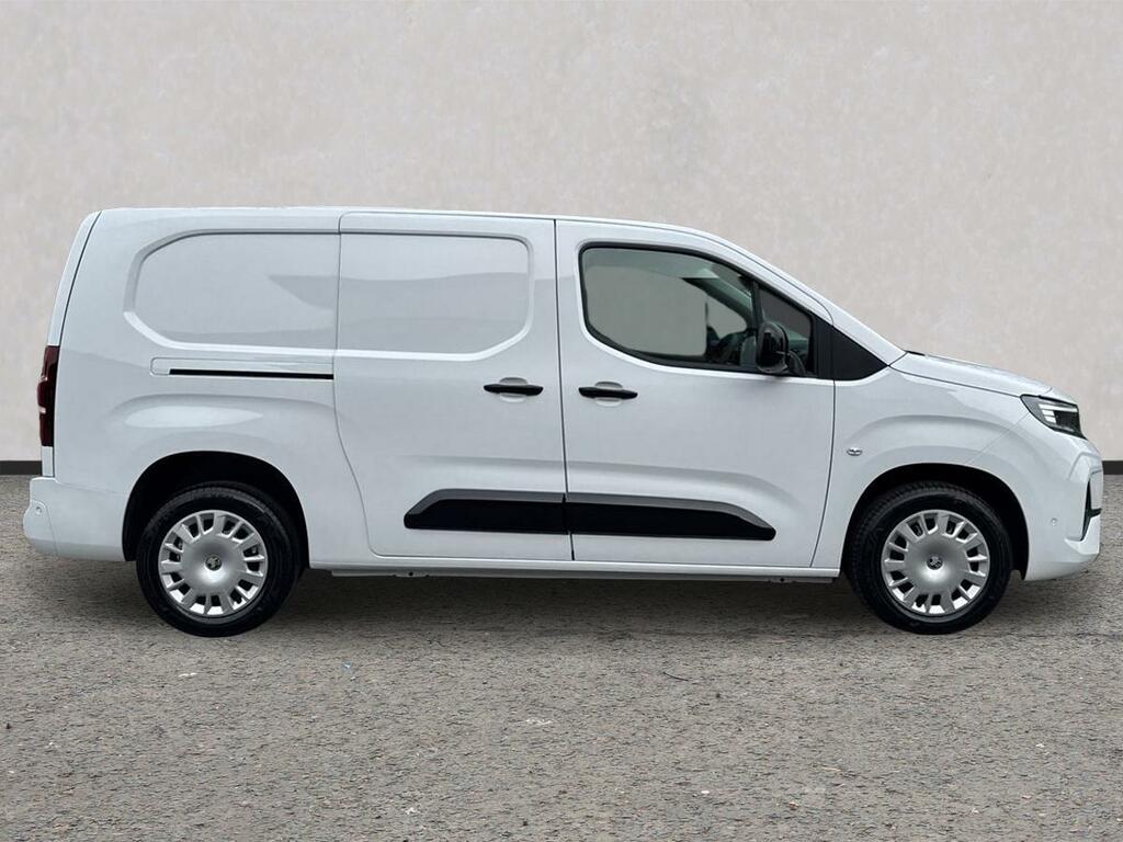 Vauxhall Combo XL 1.5 Turbo D 100Ps Pro H1 VN26DZT White #4