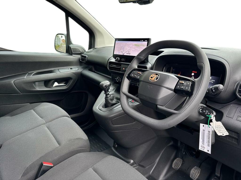 Vauxhall Combo XL 1.5 Turbo D 100Ps Pro H1 VN26DZT White #3