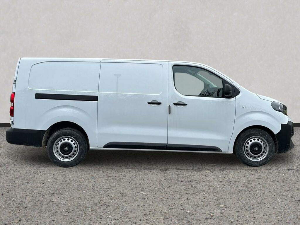 Vauxhall Vivaro M 2.0 Turbo D 145 Pro H1 VN26DNX White #4