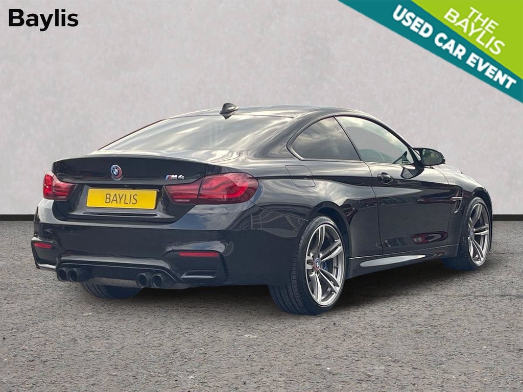 BMW M4 M4 Dct SA69PVL Black #2